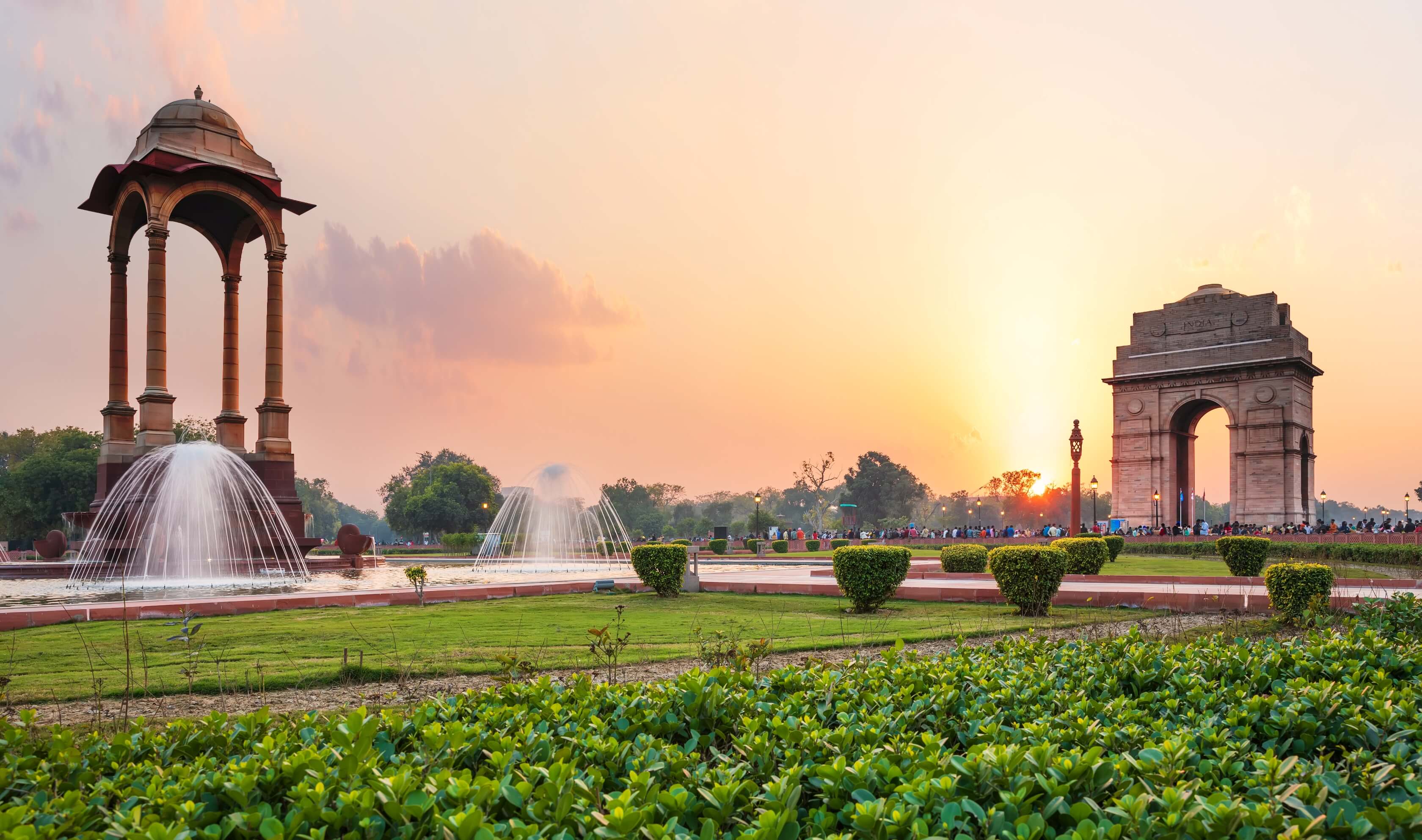 Book Taxi in Delhi
