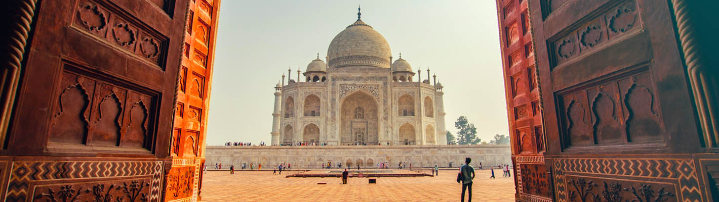 Delhi to Agra Taxi